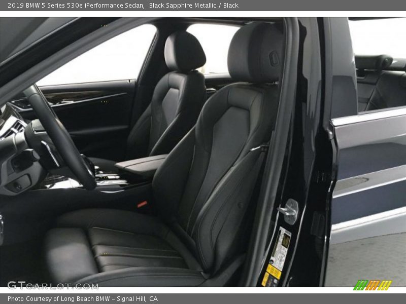 Black Sapphire Metallic / Black 2019 BMW 5 Series 530e iPerformance Sedan