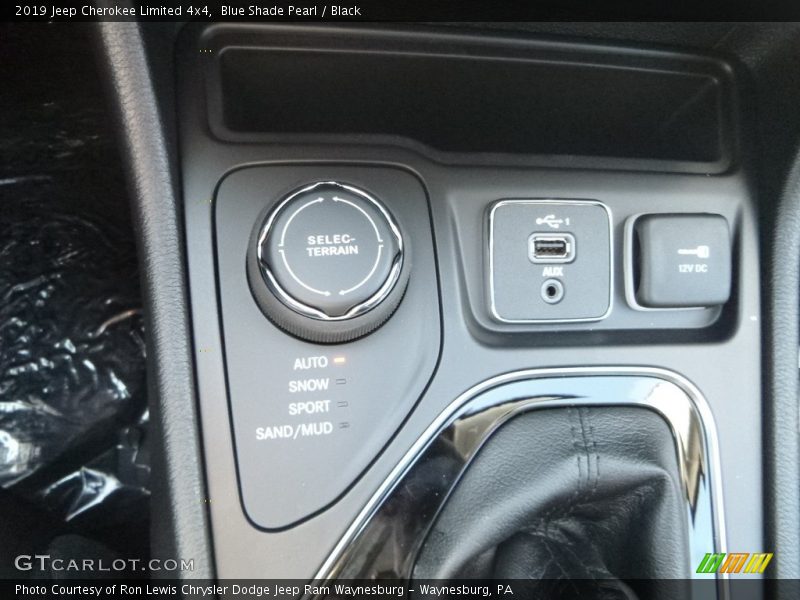 Blue Shade Pearl / Black 2019 Jeep Cherokee Limited 4x4