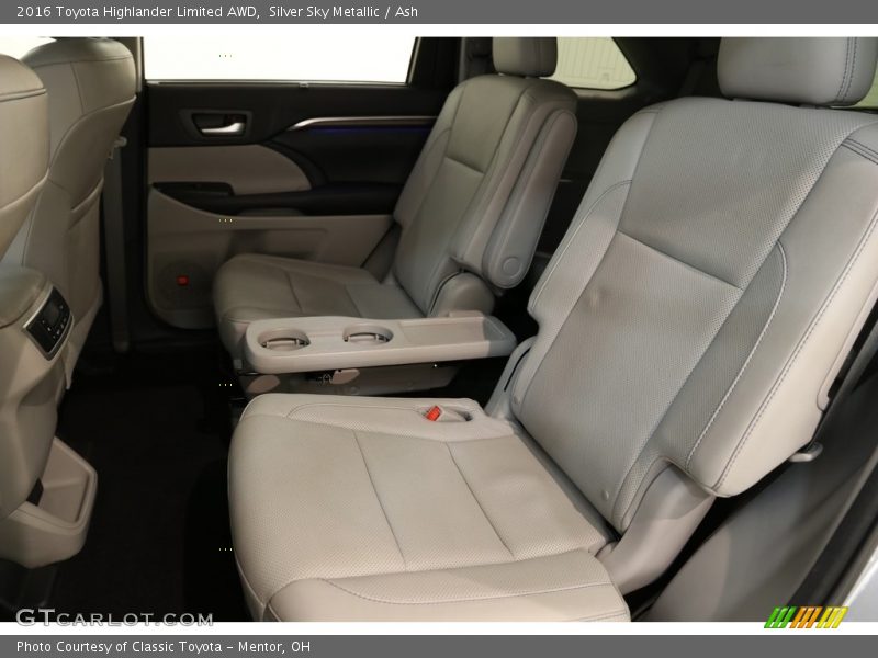 Silver Sky Metallic / Ash 2016 Toyota Highlander Limited AWD