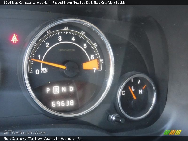 Rugged Brown Metallic / Dark Slate Gray/Light Pebble 2014 Jeep Compass Latitude 4x4
