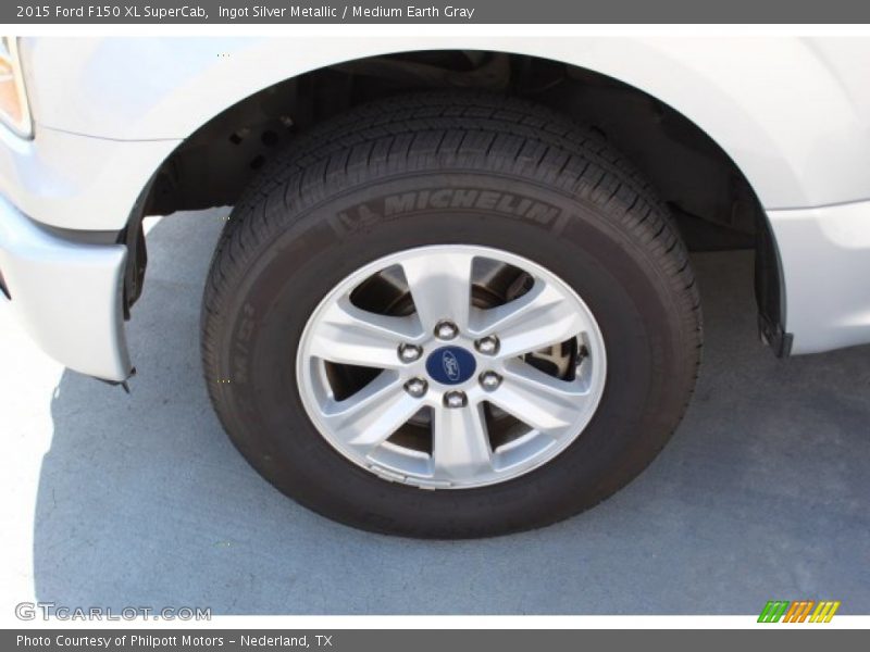 Ingot Silver Metallic / Medium Earth Gray 2015 Ford F150 XL SuperCab