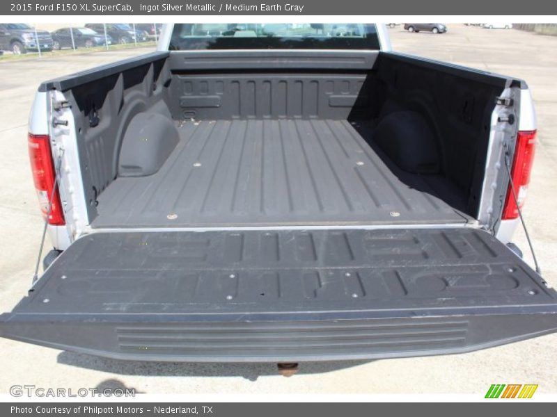 Ingot Silver Metallic / Medium Earth Gray 2015 Ford F150 XL SuperCab