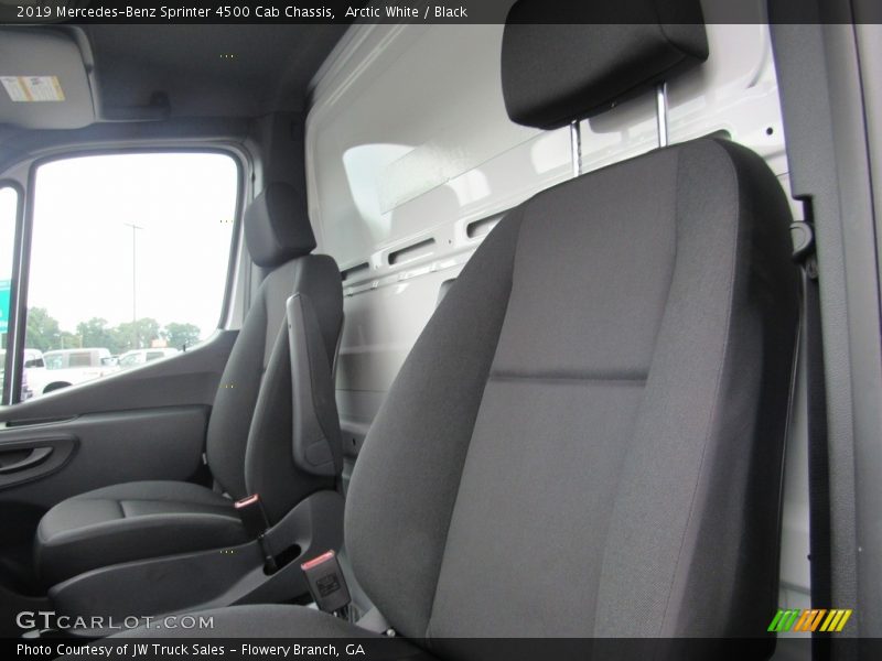 Arctic White / Black 2019 Mercedes-Benz Sprinter 4500 Cab Chassis