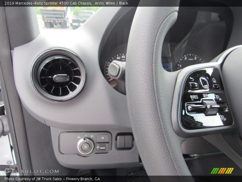 Arctic White / Black 2019 Mercedes-Benz Sprinter 4500 Cab Chassis