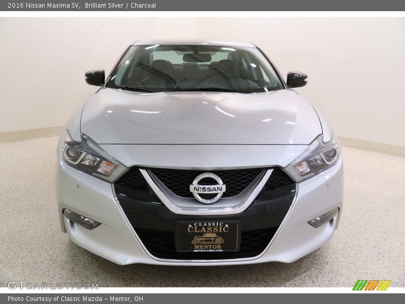 Brilliant Silver / Charcoal 2016 Nissan Maxima SV
