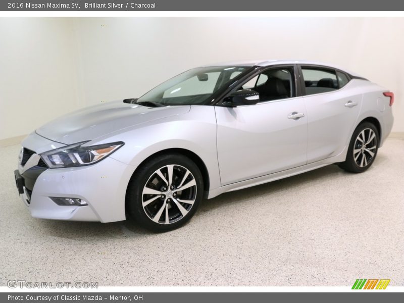 Brilliant Silver / Charcoal 2016 Nissan Maxima SV