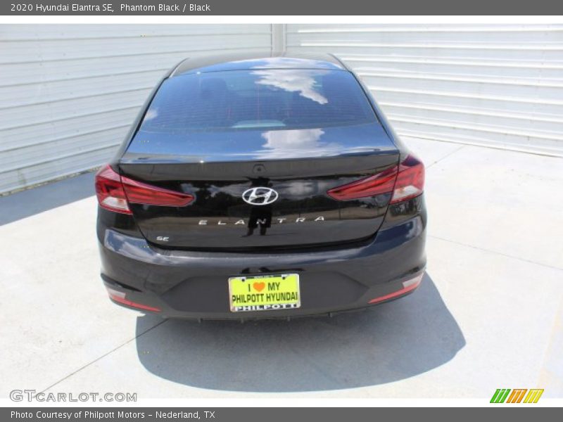 Phantom Black / Black 2020 Hyundai Elantra SE