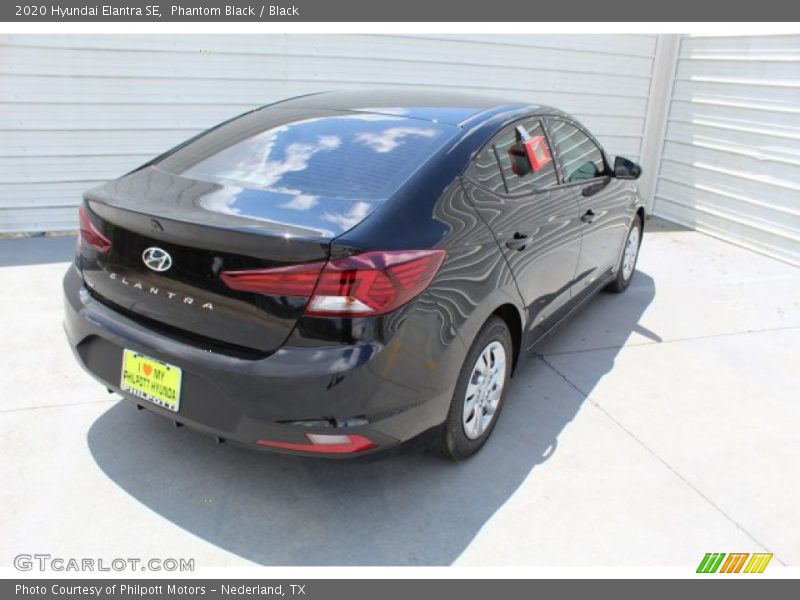 Phantom Black / Black 2020 Hyundai Elantra SE