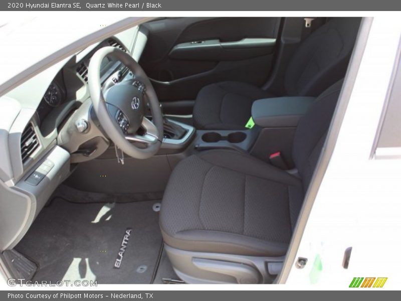 Quartz White Pearl / Black 2020 Hyundai Elantra SE