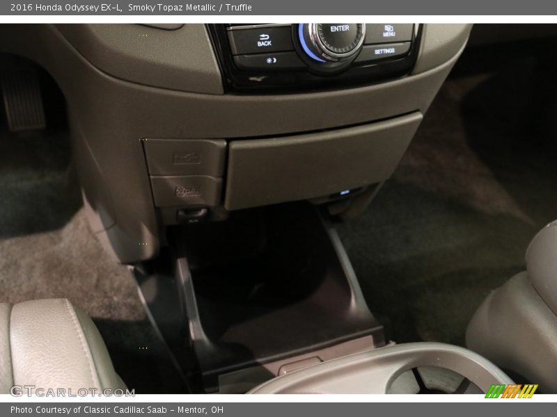 Smoky Topaz Metallic / Truffle 2016 Honda Odyssey EX-L
