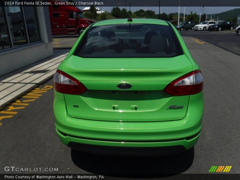 Green Envy / Charcoal Black 2014 Ford Fiesta SE Sedan