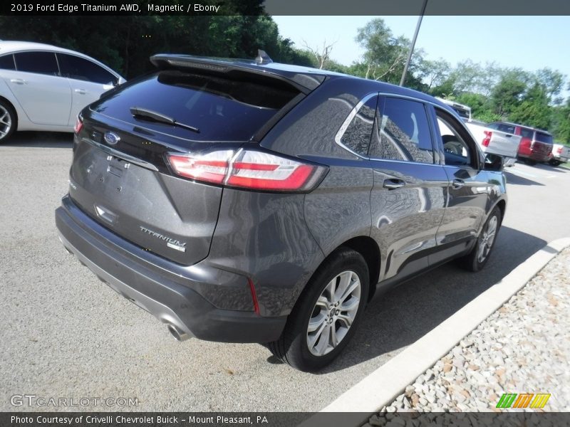 Magnetic / Ebony 2019 Ford Edge Titanium AWD