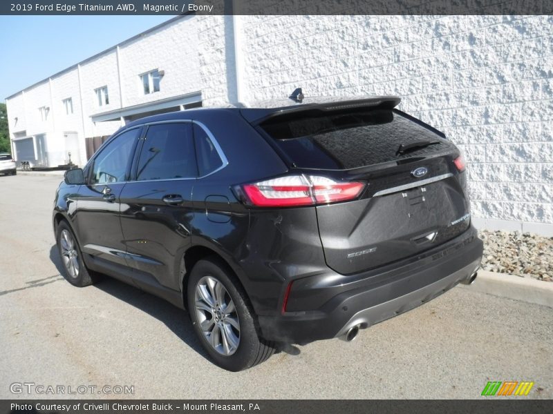 Magnetic / Ebony 2019 Ford Edge Titanium AWD