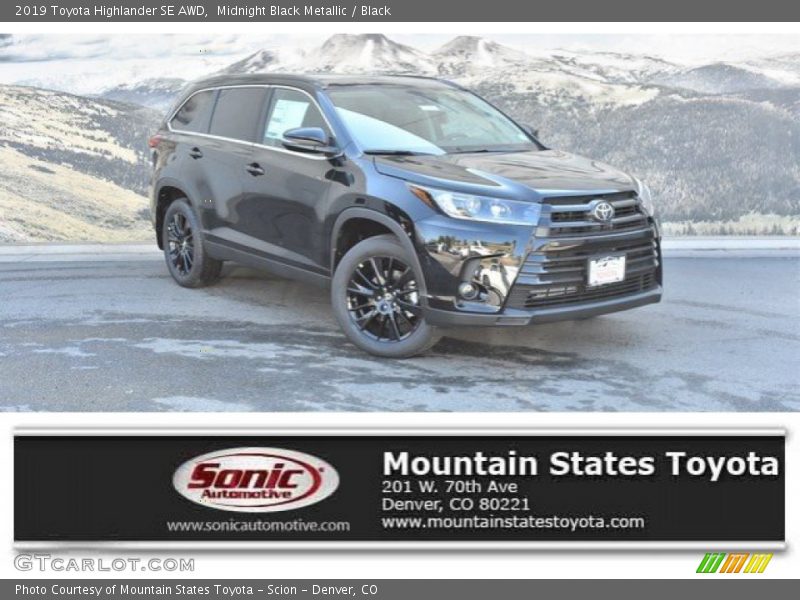 Midnight Black Metallic / Black 2019 Toyota Highlander SE AWD