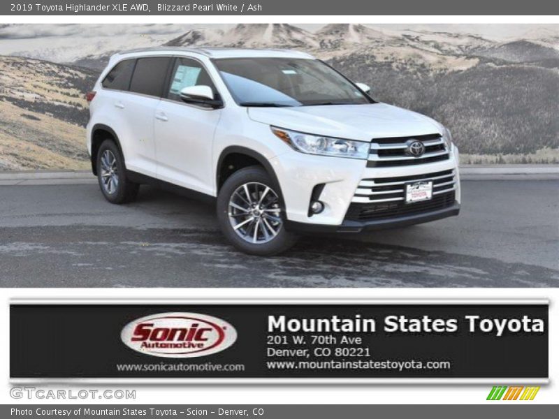 Blizzard Pearl White / Ash 2019 Toyota Highlander XLE AWD