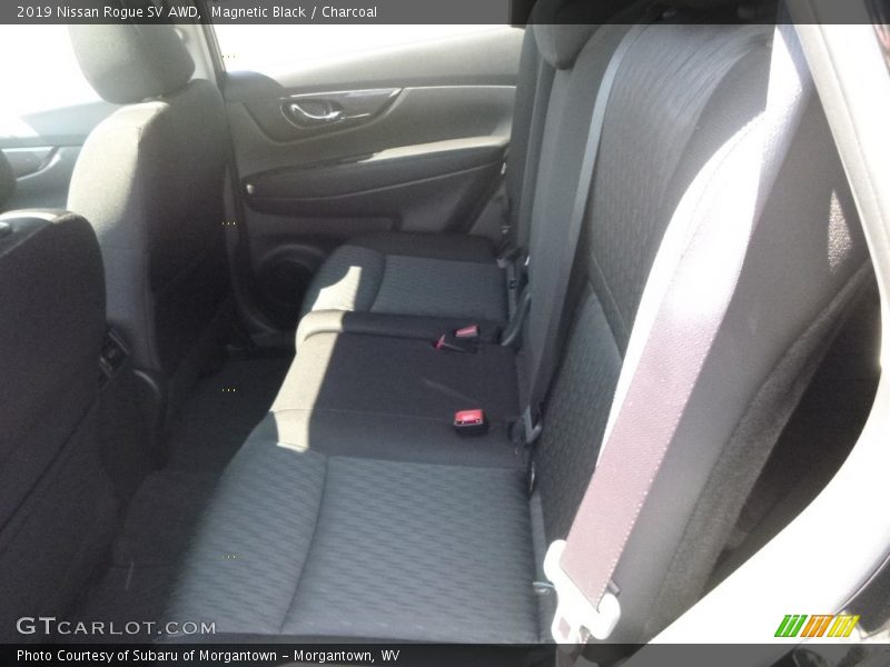 Magnetic Black / Charcoal 2019 Nissan Rogue SV AWD