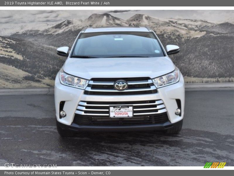 Blizzard Pearl White / Ash 2019 Toyota Highlander XLE AWD