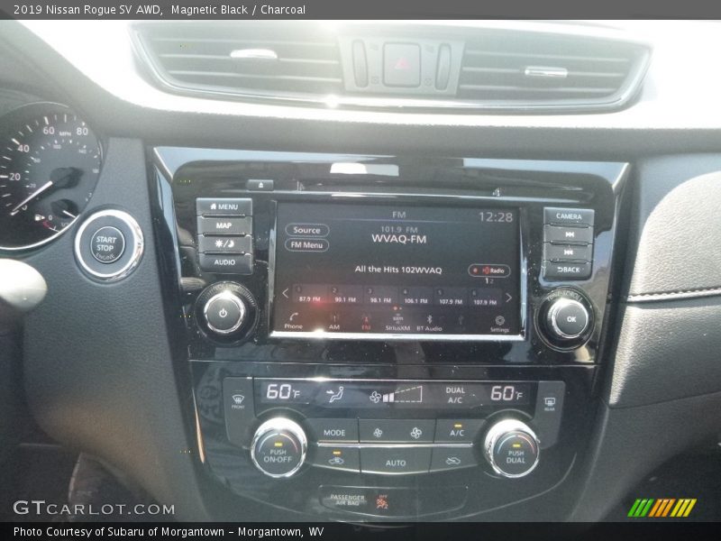 Magnetic Black / Charcoal 2019 Nissan Rogue SV AWD