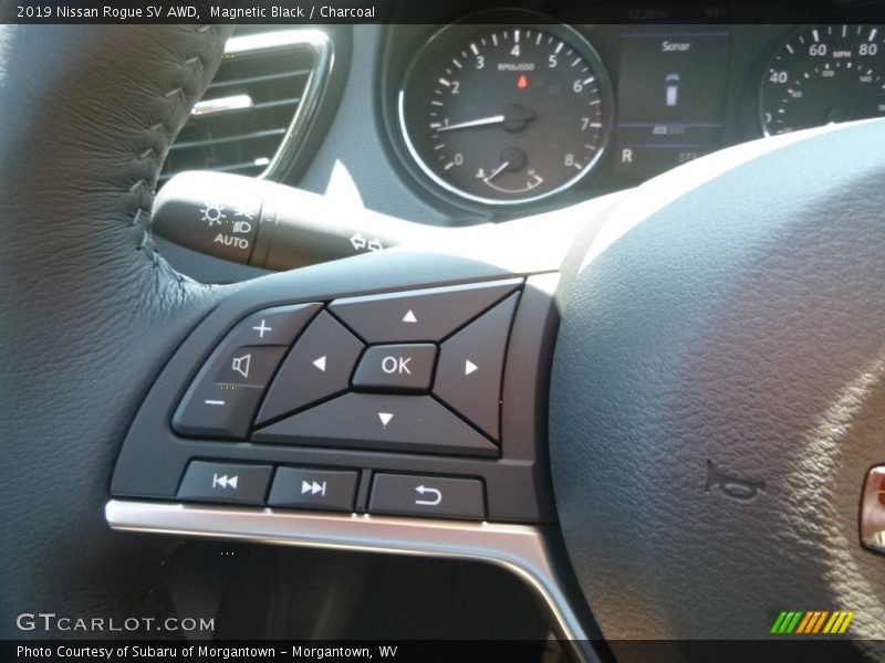 Magnetic Black / Charcoal 2019 Nissan Rogue SV AWD