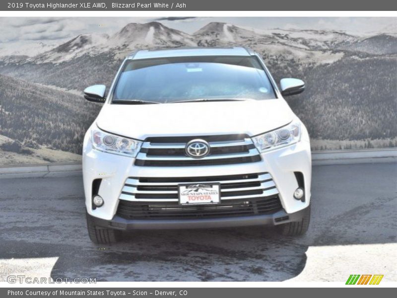 Blizzard Pearl White / Ash 2019 Toyota Highlander XLE AWD