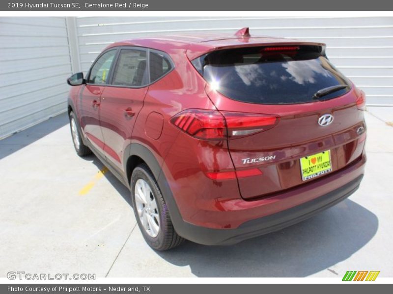 Gemstone Red / Beige 2019 Hyundai Tucson SE