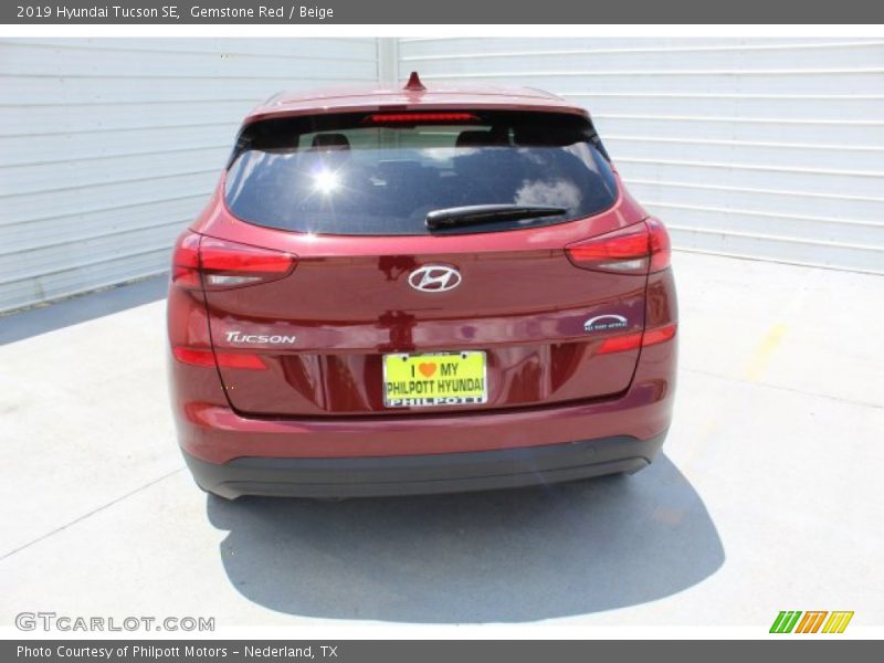 Gemstone Red / Beige 2019 Hyundai Tucson SE