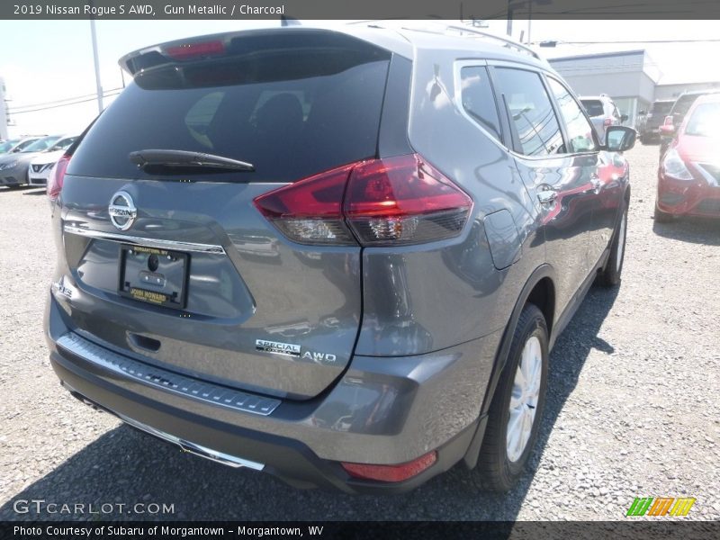Gun Metallic / Charcoal 2019 Nissan Rogue S AWD