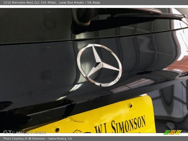 Lunar Blue Metallic / Silk Beige 2016 Mercedes-Benz GLC 300 4Matic