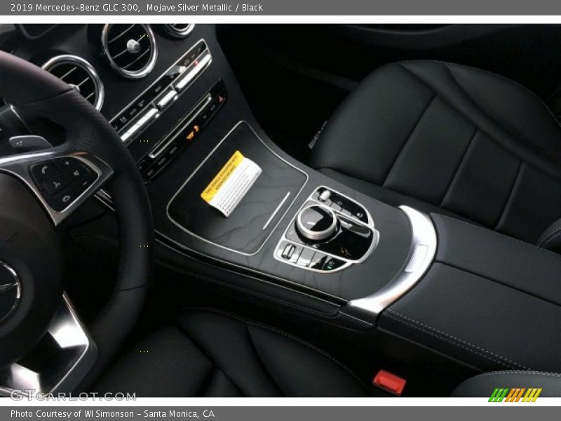 Mojave Silver Metallic / Black 2019 Mercedes-Benz GLC 300