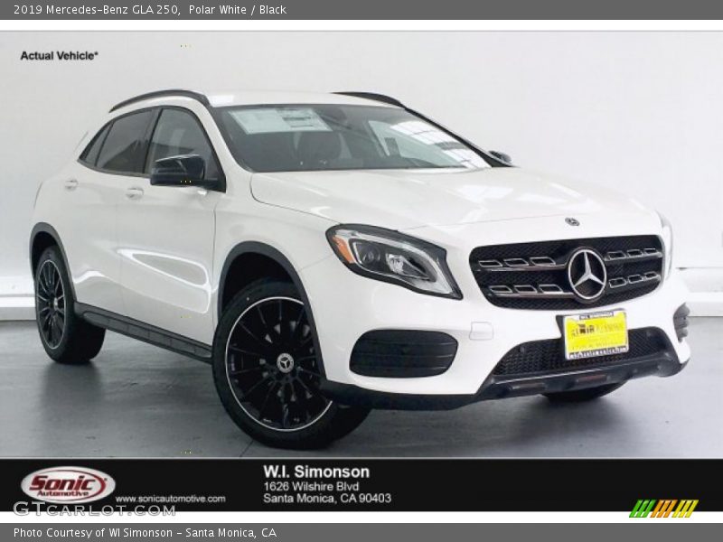 Polar White / Black 2019 Mercedes-Benz GLA 250