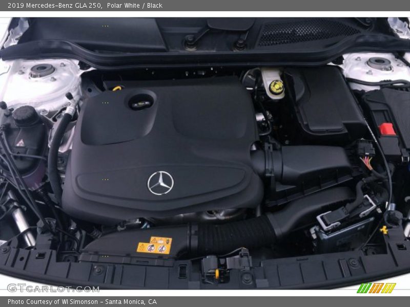 Polar White / Black 2019 Mercedes-Benz GLA 250