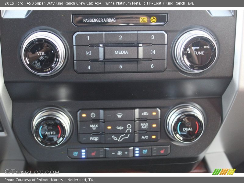 White Platinum Metallic Tri-Coat / King Ranch Java 2019 Ford F450 Super Duty King Ranch Crew Cab 4x4
