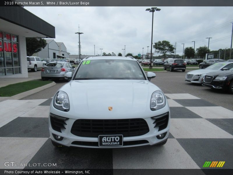 White / Black/Luxor Beige 2018 Porsche Macan S