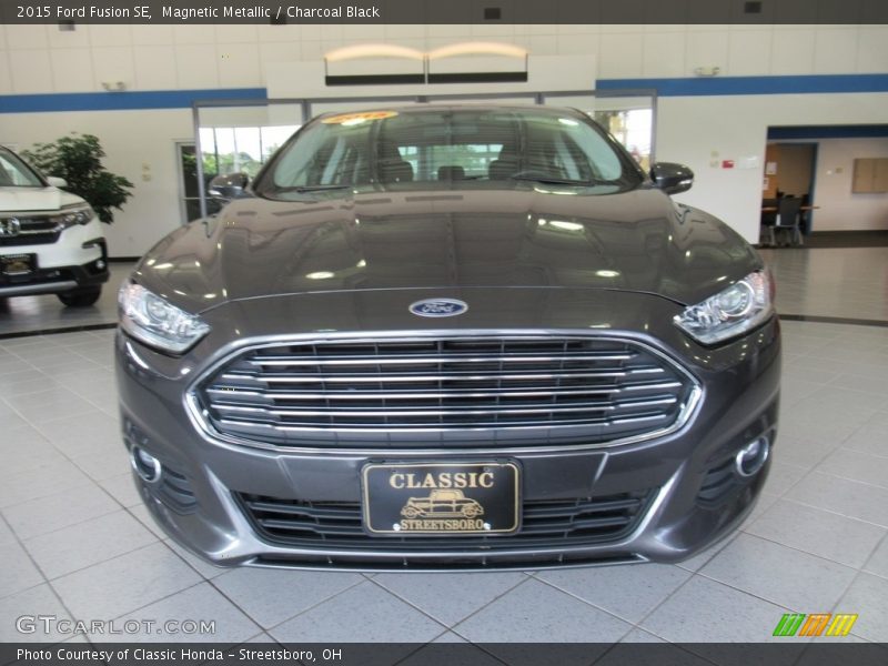 Magnetic Metallic / Charcoal Black 2015 Ford Fusion SE
