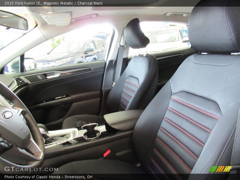 Magnetic Metallic / Charcoal Black 2015 Ford Fusion SE