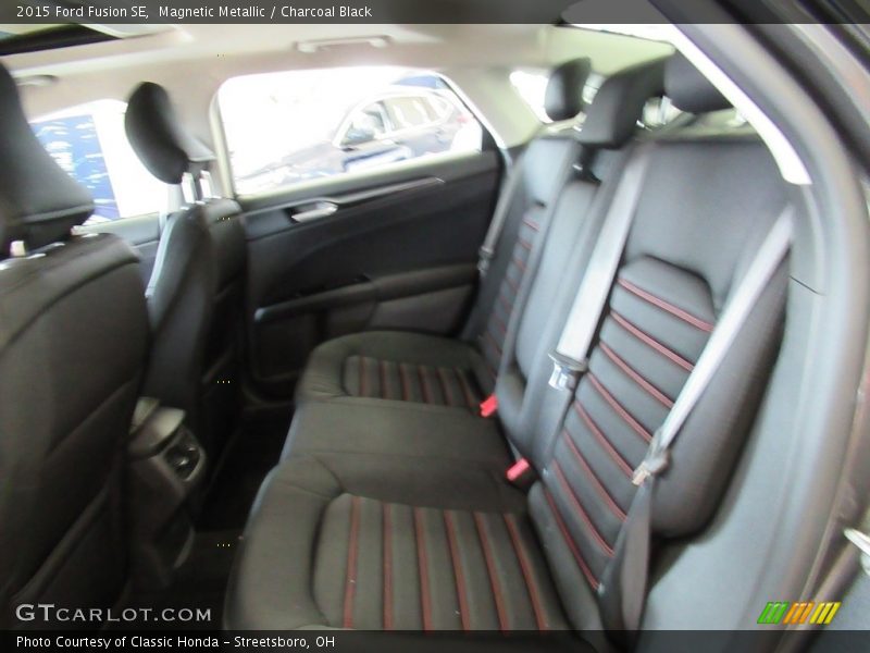 Magnetic Metallic / Charcoal Black 2015 Ford Fusion SE