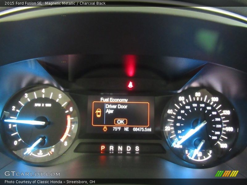 Magnetic Metallic / Charcoal Black 2015 Ford Fusion SE