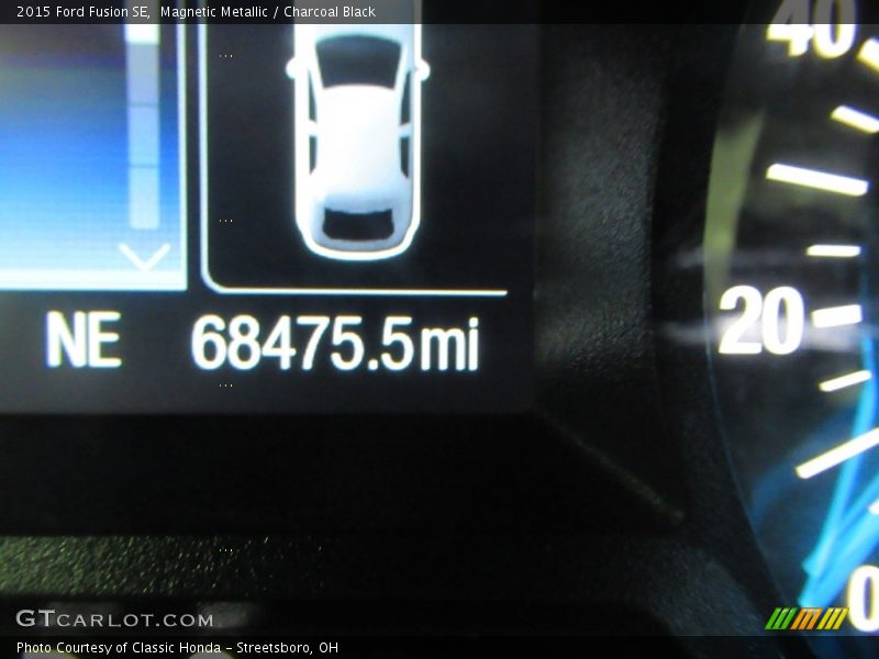 Magnetic Metallic / Charcoal Black 2015 Ford Fusion SE