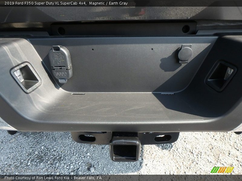 Magnetic / Earth Gray 2019 Ford F350 Super Duty XL SuperCab 4x4