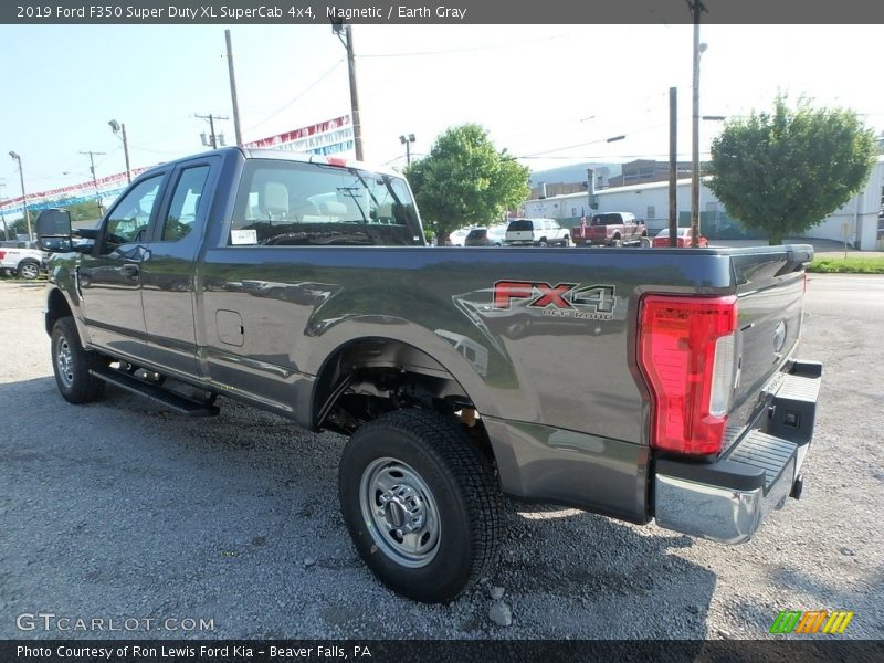 Magnetic / Earth Gray 2019 Ford F350 Super Duty XL SuperCab 4x4
