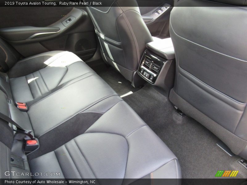 Ruby Flare Pearl / Black 2019 Toyota Avalon Touring