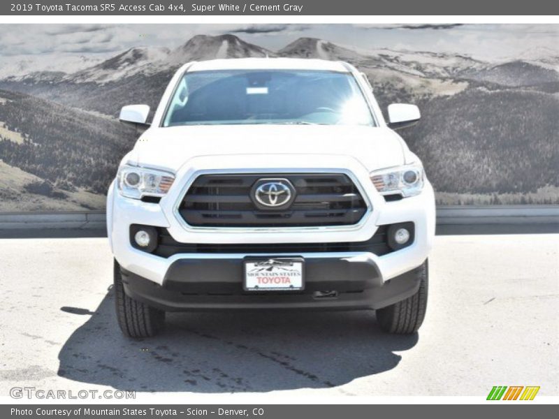 Super White / Cement Gray 2019 Toyota Tacoma SR5 Access Cab 4x4