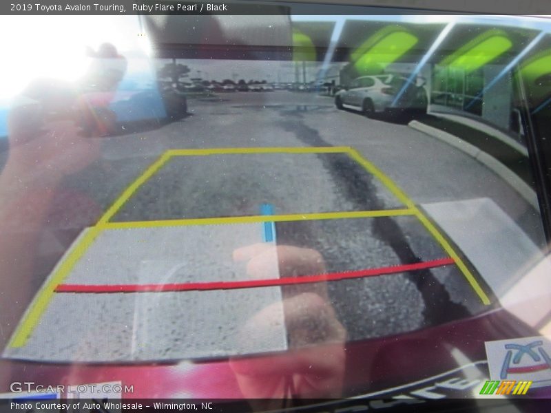 Ruby Flare Pearl / Black 2019 Toyota Avalon Touring