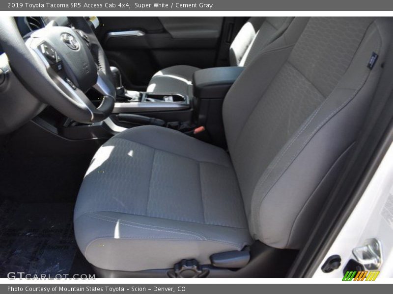 Super White / Cement Gray 2019 Toyota Tacoma SR5 Access Cab 4x4