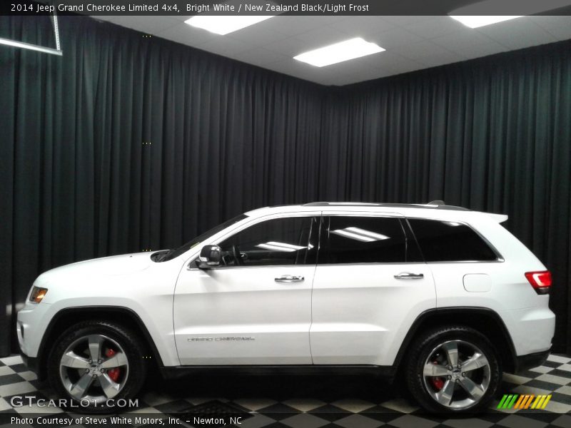 Bright White / New Zealand Black/Light Frost 2014 Jeep Grand Cherokee Limited 4x4