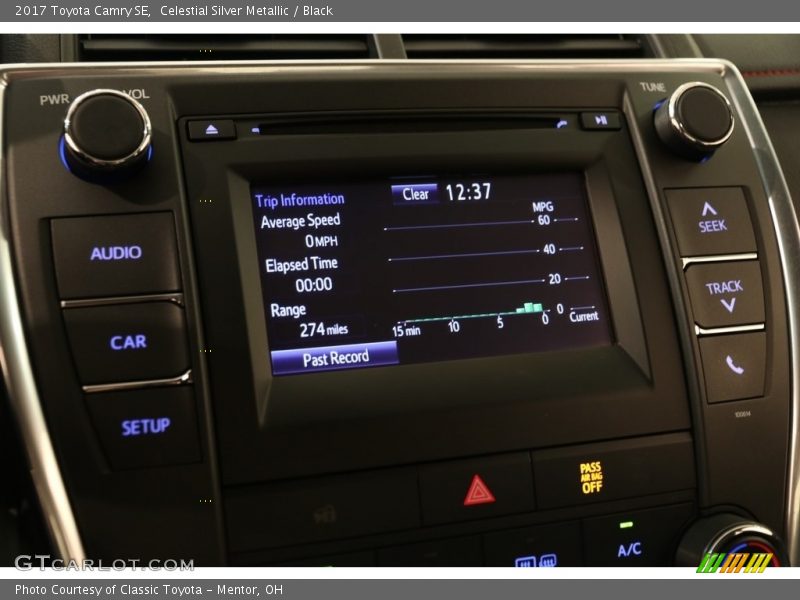 Celestial Silver Metallic / Black 2017 Toyota Camry SE