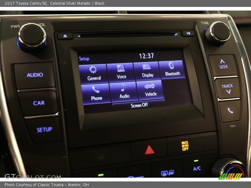 Celestial Silver Metallic / Black 2017 Toyota Camry SE