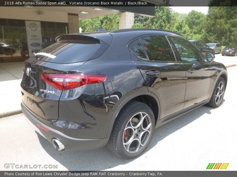 Vulcano (Volcano) Black Metallic / Black/Black 2018 Alfa Romeo Stelvio Sport AWD