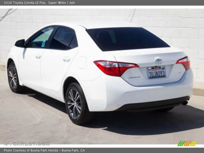 Super White / Ash 2016 Toyota Corolla LE Plus