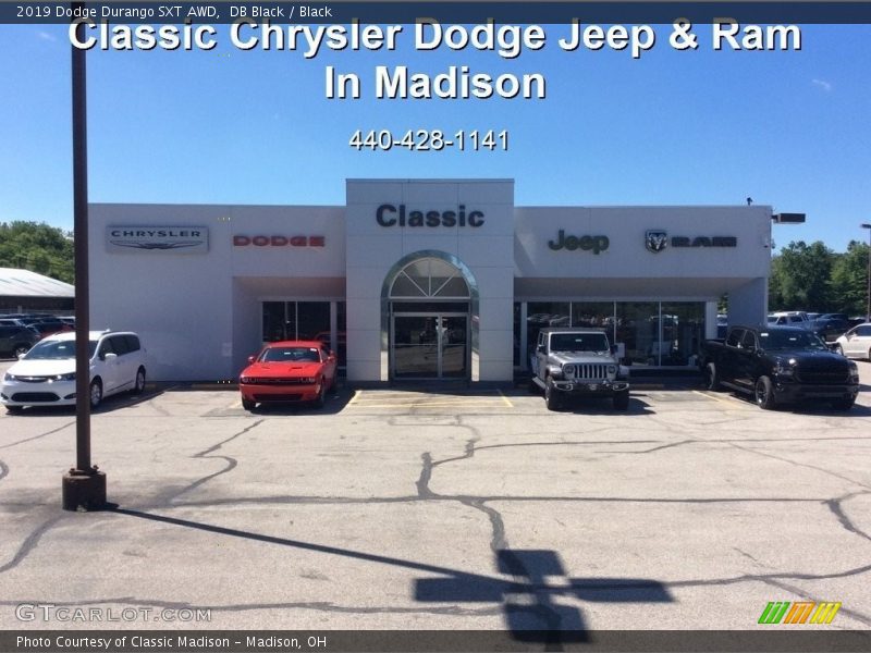 DB Black / Black 2019 Dodge Durango SXT AWD